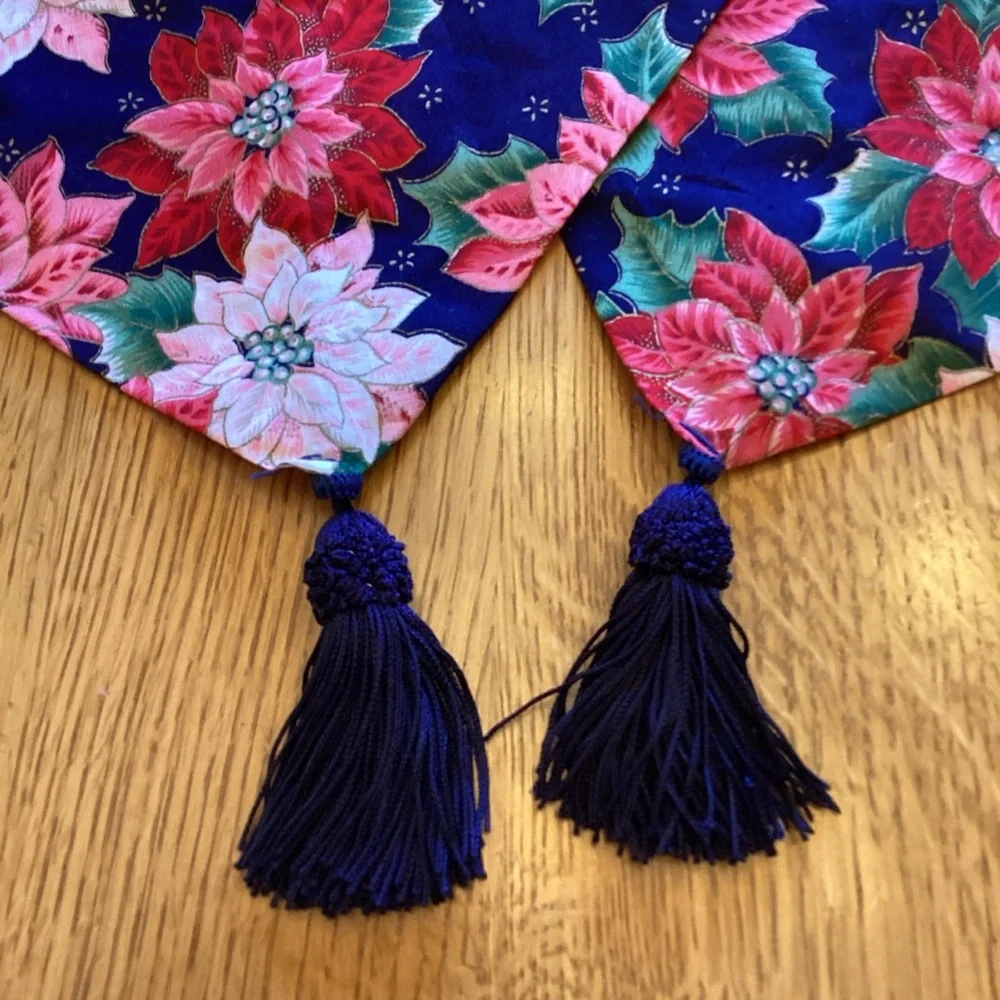 Christmas Table Runner Poinsettias 69 X 13 Blue Background Tassels Holiday Linen